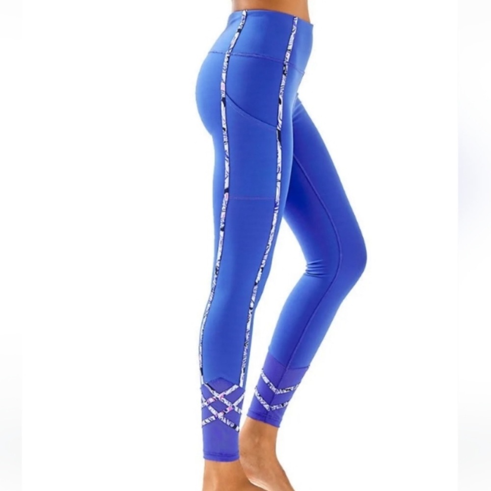 Lilly Pulitzer Luxletic Weekender High Rise leggings.  Size Lg